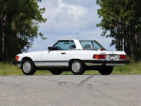 Mercedes-Benz 560SL R107 US 1986