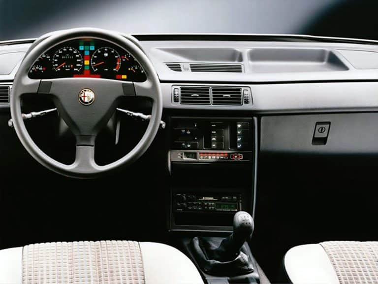 Alfa Romeo 155 1992