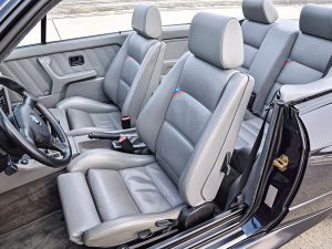 BMW M3 E30 cabriolet 1988-1991 intérieur - photo BMW