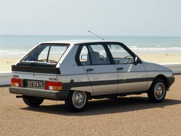 Citroën Visa GT 1982-1984 vue AR - photo Citroën