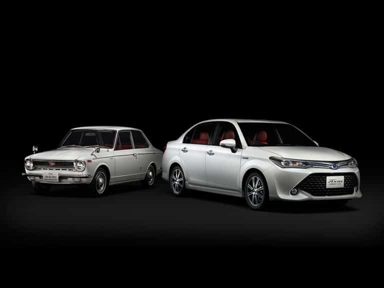 Toyota Corolla 50 ans : Corolla E10 1966 vs Corolla E160 2016 - Japon