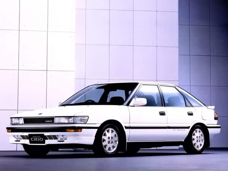 Toyota Sprinter Cielo E90 1987-1991 Japon