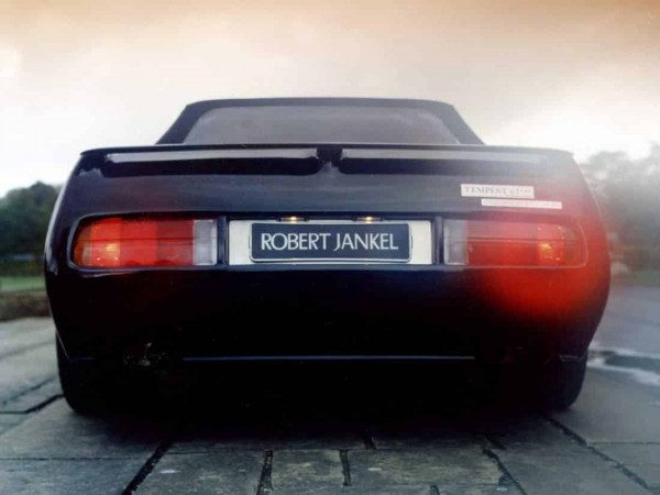 Robert Jankel Design Tempest 1991 basée sur une Chevrolet Corvette ZR-1 face AR - photo RJD