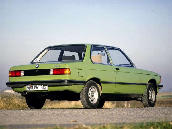 BMW Série 3 E21 316 vue AR 1979-1983 - photo BMW