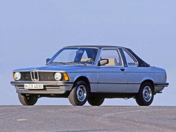 BMW Série 3 E21 318i Baur Top Cabriolet vue AV 1980-1982 - photo BMW