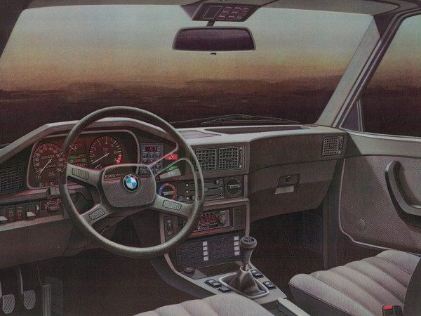 BMW Série 5 E28 1981-1988 planche de bord - source : BMW