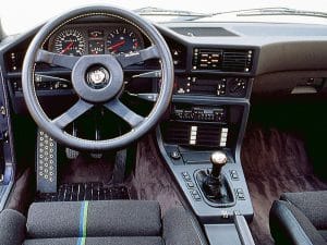 BMW Alpina B10 3.5 1985-1987 planche de bord - photo Alpina