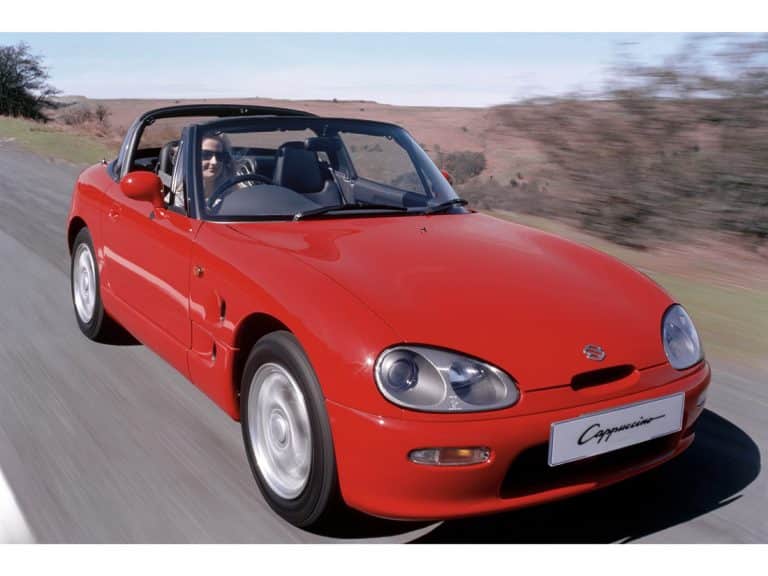 Le plaisir de rouler à bord d'une Suzuki Cappuccino - photo Suzuki