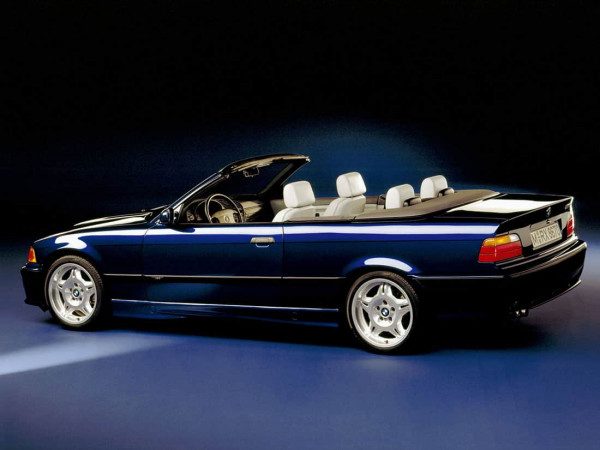 BMW M3 E36 Cabriolet 1994-1995 vue AR - photo BMW