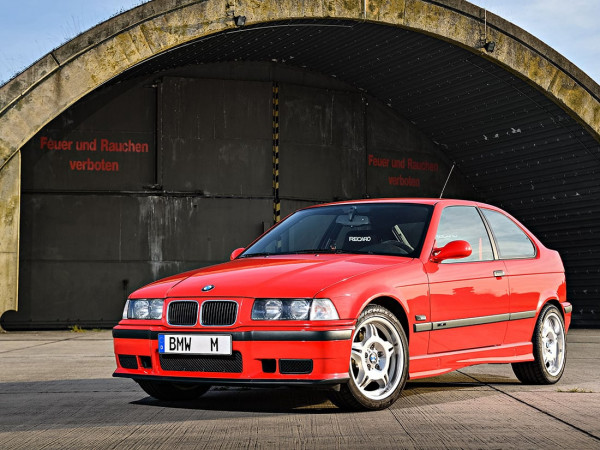 BMW M3 E36 Compact prototype 1996 vue AV - photo BMW