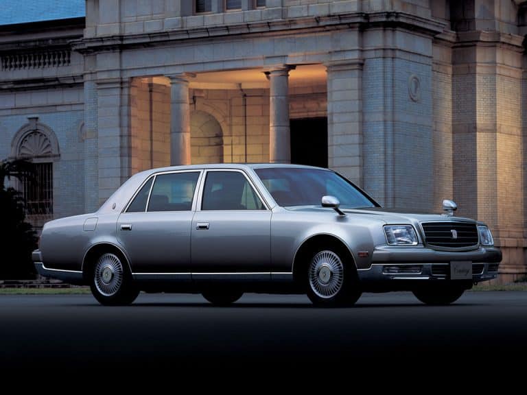 Toyota Century 2001 vue AV - photo Toyota