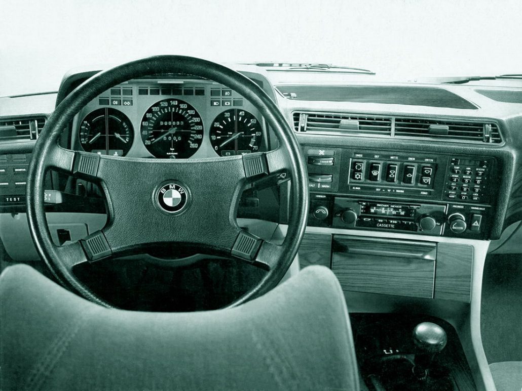Bmw 3 series салон