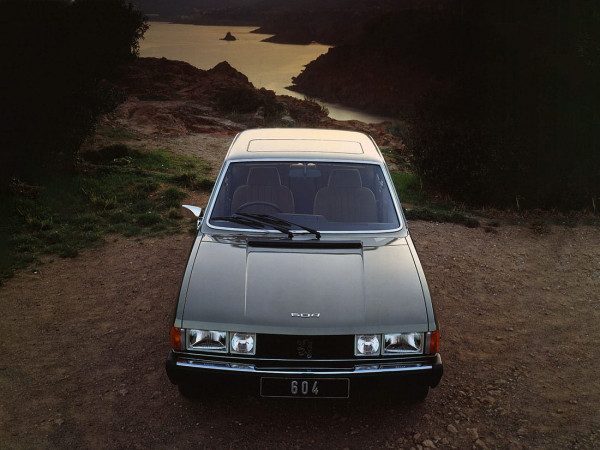 Peugeot 604 1978-1979 exportation - photo Peugeot