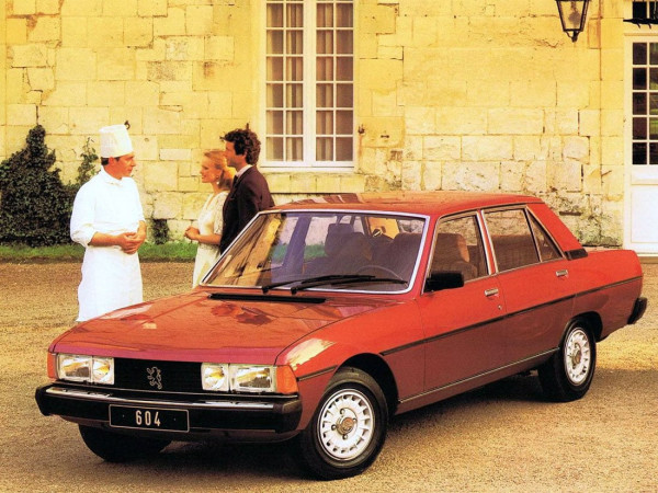 Peugeot 604 1979-1986 vue AV - photo Peugeot