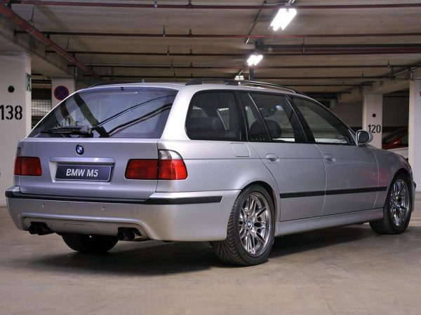 BMW M5 E39 Touring prototype 1999 - photo BMW Classic