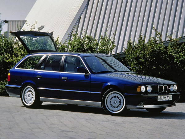 BMW M5 3.8 Touring pré-série 1992-1994 vue AV - photo BMW