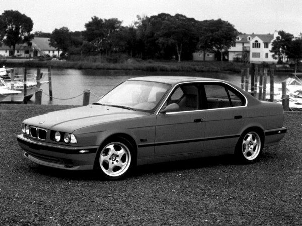 BMW 540i M-Sport 1995 - photo BMW