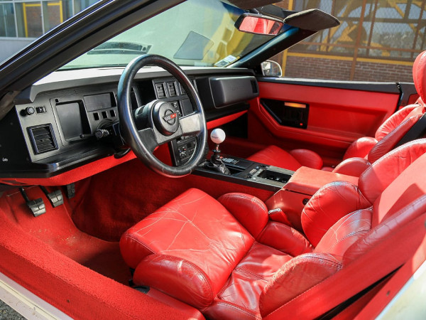 Chevrolet Corvette C4 convertible 1989 intérieur photo Alexandre