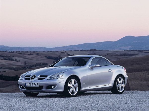 La SLK R171 dévoilée en mars 2004 - photo Mercedes-Benz