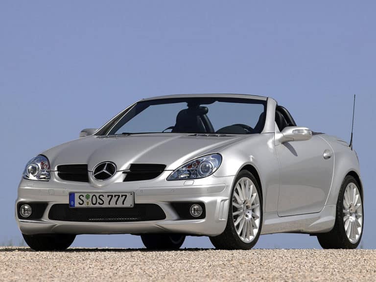 La sportive SLK 55 AMG à moteur V8 - vue AV - photo Mercedes-Benz