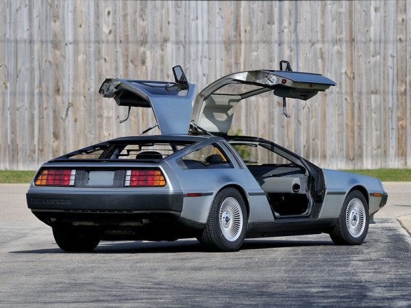DeLorean DMC-12 1982 vue AR - photo : auteur inconnu DR