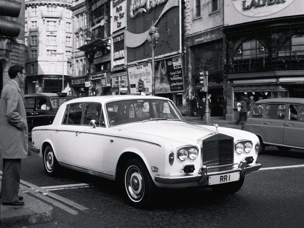 Rolls Royce Silver Shadow 1965-1977 vue AV - photo Rolls Royce