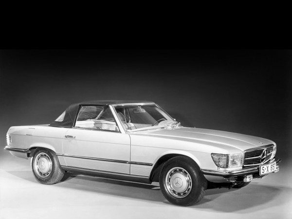 Mercedes-Benz 350SL R107 1971 vue AV - photo Archives Daimler