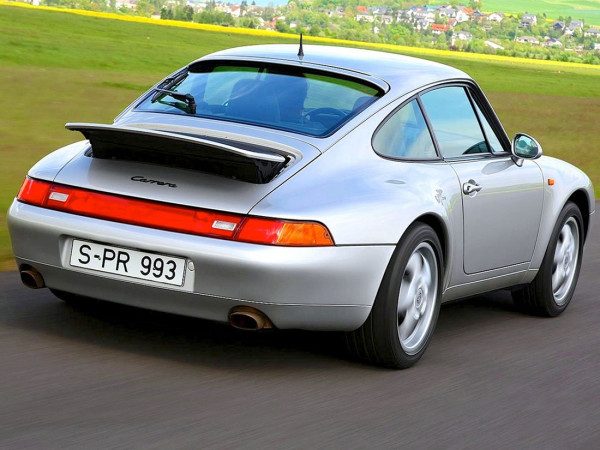 Porsche 911 Carrera type 993 vue AR 1993-1997 photo Porsche AG