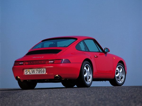 Porsche 911 Carrera 4 type 993 vue AR 1994-1997 photo Porsche AG