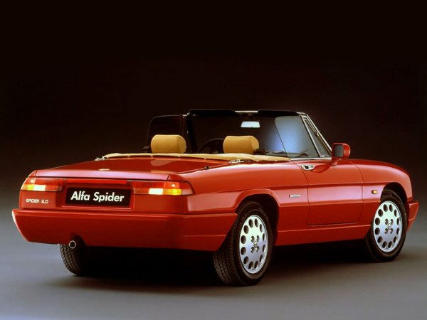 Alfa Romeo Spider 4e serie ultima 1990-1994 vue AR - photo Alfa Romeo
