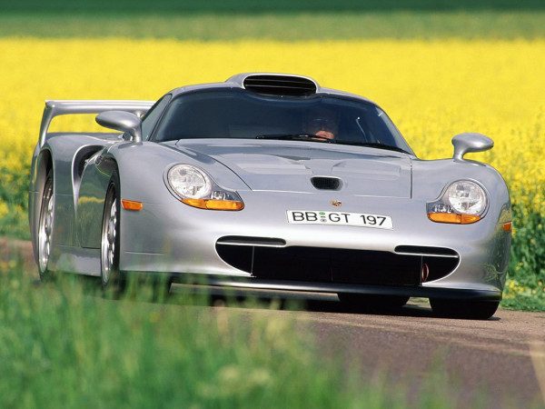 Porsche 911 GT1/97 Straßenversion vue AV 1997 - photo Porsche AG