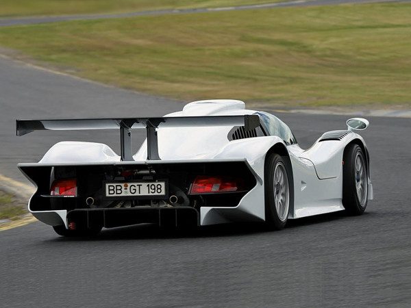 Porsche 911 GT1/98 Straßenversion vue AR 1998 - photo Porsche AG