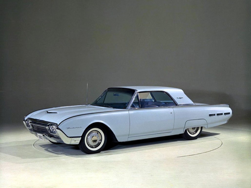 Ford Thunderbird Hardtop 1962 vue AV - photo Ford