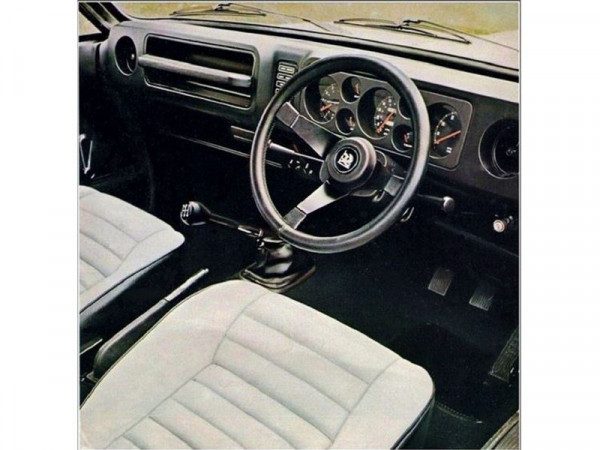 Vauxhall Firenza HP 1973-1975 planche de bord - photo Vauxhall
