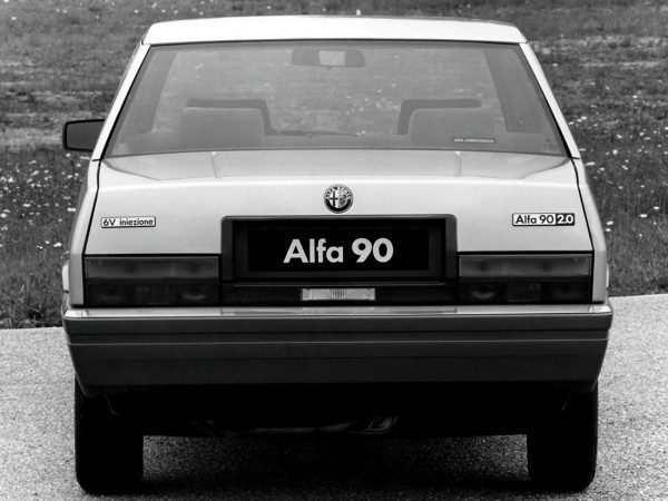 Alfa Romeo Alfa 90 1984-1986 face AR - photo Alfa Romeo