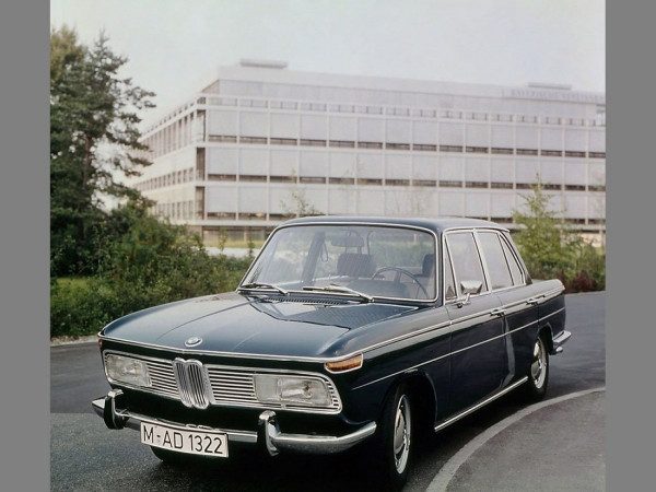 BMW 2000 1966-1971 vue AV - photo BMW