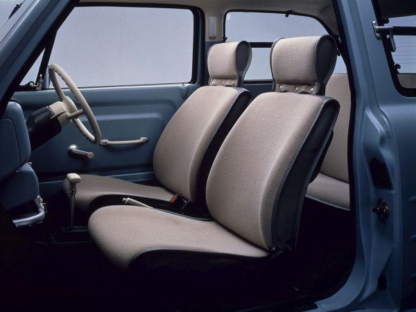 Nissan Pao 1989-1991 intérieur - photo Nissan