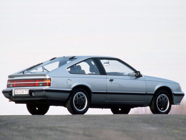 Opel Monza C 1982-1986 vue AR - photo Opel
