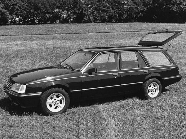 Opel Senator Artz Caravan 1983 profil - photo Artz
