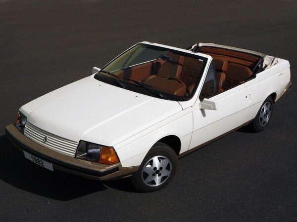 Renault Fuego cabriolet prototype Heuliez 1982 vue AV - photo Heuliez