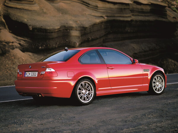 BMW M3 E46 coupé 2000-2006 vue AR - photo BMW