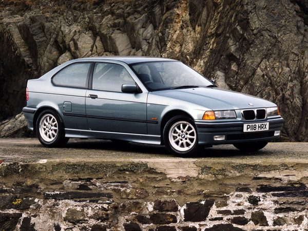 BMW Série 3 E36 Compact 1996-2000 vue AV - photo BMW UK