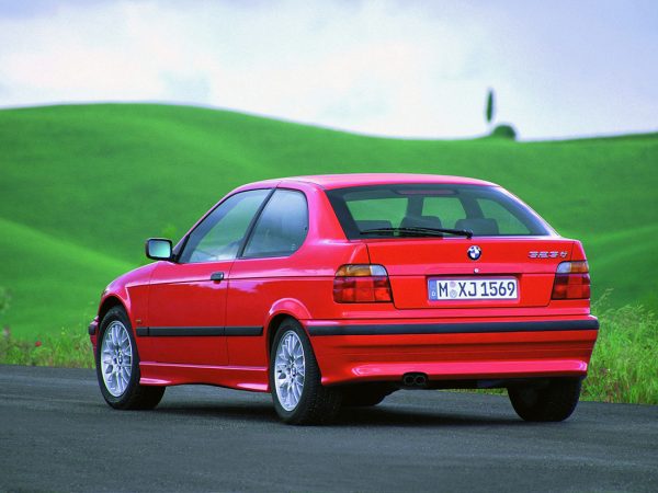 BMW Série 3 E36 Compact 323ti 1997-2000 vue AR - photo BMW