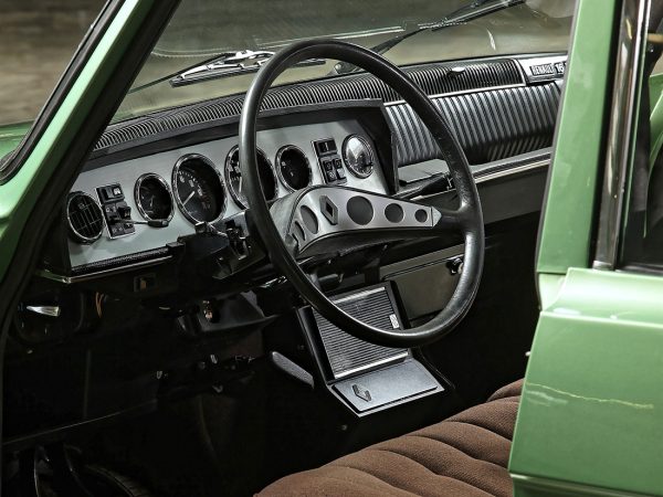 Renault 16 TX 1973-1976 planche de bord - photo Renault Classic