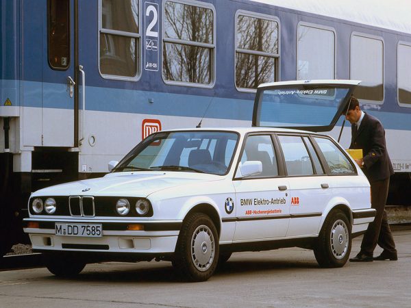 BMW Série 3 E30 Touring Elektro-Antrieb prototype - photo BMW