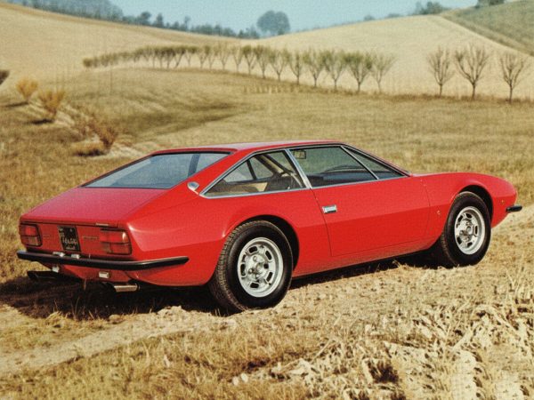 Lamborghini Jarama 1970-1972 vue AR - photo Lamborghini